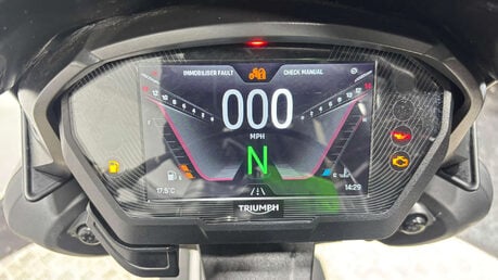 Triumph Street Triple RS 2020 4K MOT SERVICED TOP SPEC SPORTS BIKE TRIPLE 765CC 18