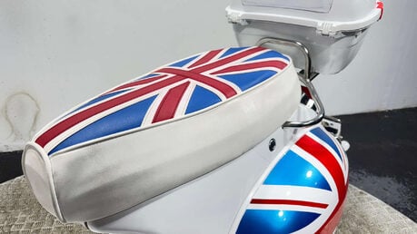 Ajs MODENA 2025 51 MILES CUSTOM SCOOTER 125CC EYE CATCHING BIKE 24