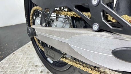 KTM Supermoto LC4 PRESTIGE 2006 1 OWNER ONLY 2689 MILES MOT SERVICED 20