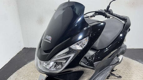 Honda PCX WW 2017 13K 1 OWNER FULL HISTORY 2 KEYS GENUINE SCOOTER 125CC 16
