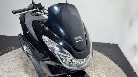 Honda PCX WW 2017 13K 1 OWNER FULL HISTORY 2 KEYS GENUINE SCOOTER 125CC 20
