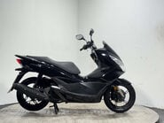Honda PCX WW 2017 13K 1 OWNER FULL HISTORY 2 KEYS GENUINE SCOOTER 125CC 4