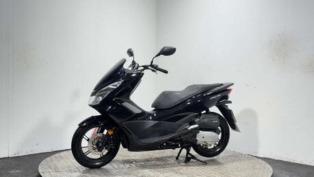 Honda PCX WW 2017 13K 1 OWNER FULL HISTORY 2 KEYS GENUINE SCOOTER 125CC 6