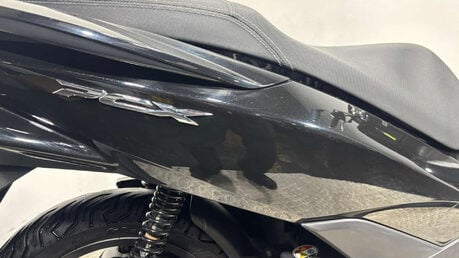 Honda PCX WW 2017 13K 1 OWNER FULL HISTORY 2 KEYS GENUINE SCOOTER 125CC 24