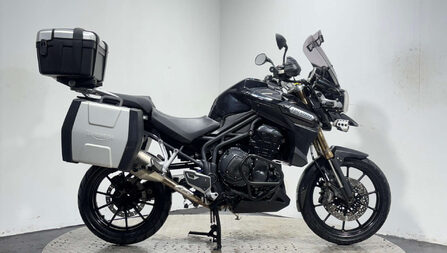 Triumph Explorer 1215 2013 26K FULL LUGGAGE MOT NOV 2026 SERVICED NEW TYRES