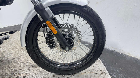 Sinnis Hoodlum 125 2019 ONLY 2K 3 OWNERS 125CC CRUISER BIKE 29