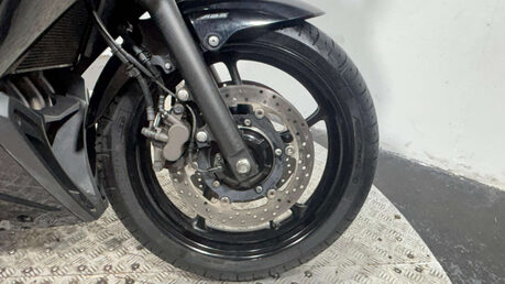 Yamaha XJ6 2012 ONLY 17K SPORTS EXHAUST VERY CLEAN MOT'D 600CC A2 25