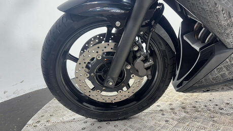 Yamaha XJ6 2012 ONLY 17K SPORTS EXHAUST VERY CLEAN MOT'D 600CC A2 19