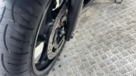 Yamaha XJ6 2012 ONLY 17K SPORTS EXHAUST VERY CLEAN MOT'D 600CC A2 37