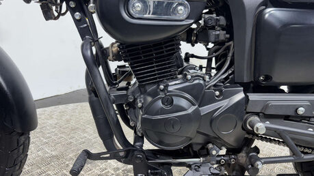 Sinnis Outlaw 2024 6K MOT 125CC CRUISER BIKE LEARNER BIKE 25