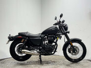 Sinnis Outlaw 2024 6K MOT 125CC CRUISER BIKE LEARNER BIKE 1