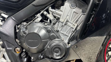 Honda CBR650F CBR650 2016 ONLY 10K MOT RECENTLY SERVICED 650CC A2 RESTRICTABLE 24