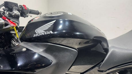 Honda CBR650F CBR650 2016 ONLY 10K MOT RECENTLY SERVICED 650CC A2 RESTRICTABLE 27