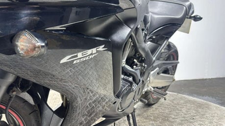 Honda CBR650F CBR650 2016 ONLY 10K MOT RECENTLY SERVICED 650CC A2 RESTRICTABLE 7