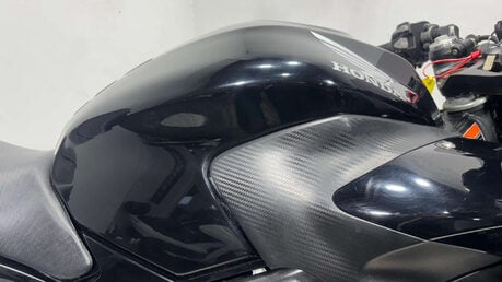 Honda CBR650F CBR650 2016 ONLY 10K MOT RECENTLY SERVICED 650CC A2 RESTRICTABLE 28