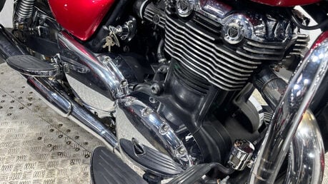 Triumph Thunderbird ABS 2010 23K WARRANTY MOT BIG CC CRUISER BIKE 1600CC TWIN 34