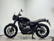Triumph Street 900 2016 ONLY 14K MOT SPORTS EXHAUST WARRANTY 900CC 4
