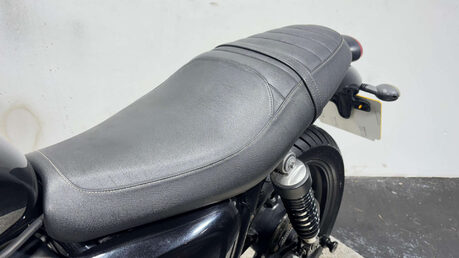 Triumph Street 900 2016 ONLY 14K MOT SPORTS EXHAUST WARRANTY 900CC 10