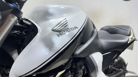 Honda CB1000R 2015 19K WARRANTY 125BHP NAKED BIKE MOT VERY CLEAN 1000CC 34