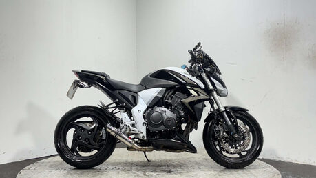 Honda CB1000R 2015 19K WARRANTY 125BHP NAKED BIKE MOT VERY CLEAN 1000CC 1