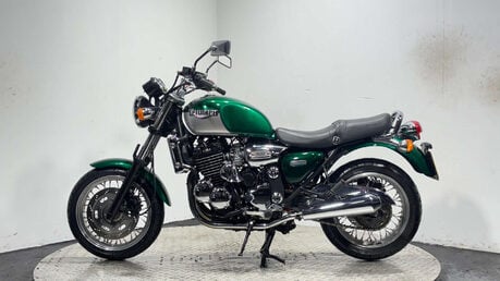 Triumph Legend 900 1998 ONLY 19K MOT WARRANTY VERY CLEAN CLASSIC BIKE 900CC 4