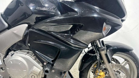 Honda CB 2008 26k MOT November 2026 warranty 1000cc commuter bike 10