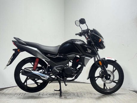 Honda CB 2022 ONLY 8 MILES MOT NOVEMBER WARRANTY 125CC LEARNER BIKE