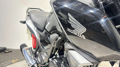 Honda CB 2022 ONLY 8 MILES MOT NOVEMBER WARRANTY 125CC LEARNER BIKE 15