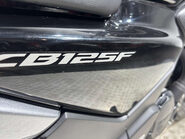 Honda CB 2022 ONLY 8 MILES MOT NOVEMBER WARRANTY 125CC LEARNER BIKE 11