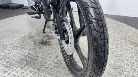 Honda CB 2022 ONLY 8 MILES MOT NOVEMBER WARRANTY 125CC LEARNER BIKE 29