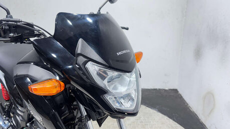 Honda CB 2022 ONLY 8 MILES MOT NOVEMBER WARRANTY 125CC LEARNER BIKE 33