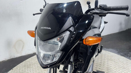 Honda CB 2022 ONLY 8 MILES MOT NOVEMBER WARRANTY 125CC LEARNER BIKE 16