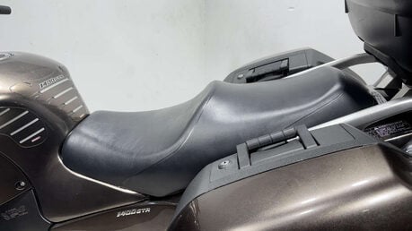 Kawasaki GTR 1400 2011 ONLY 12K FULL LUGGAGE VERY CLEAN 1400CC TOURER BIKE 46