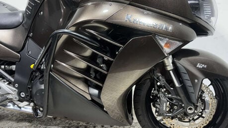 Kawasaki GTR 1400 2011 ONLY 12K FULL LUGGAGE VERY CLEAN 1400CC TOURER BIKE 45