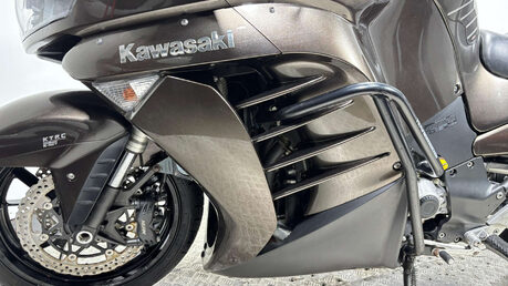 Kawasaki GTR 2011 ONLY 12K FULL LUGGAGE VERY CLEAN 1400CC TOURER BIKE 13