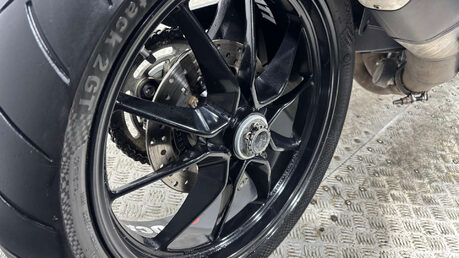 Ducati Hyperstrada 2013 12K SUPER NAKED SUPERMOTO WARRANTY MOT SERVICED 821CC 41