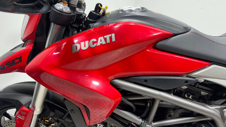 Ducati Hyperstrada 2013 12K SUPER NAKED SUPERMOTO WARRANTY MOT SERVICED 821CC 42