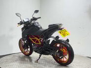 KTM Duke 125 Naked Petrol Manual Euro 5 (15 ps) 6