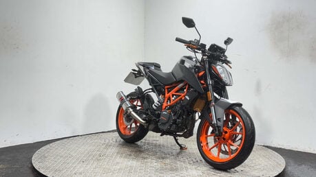 KTM Duke 125 Naked Petrol Manual Euro 5 (15 ps) 2
