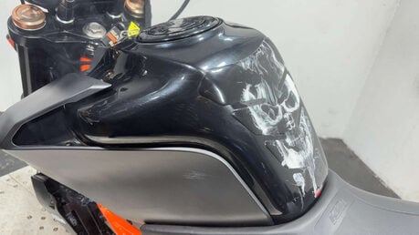 KTM Duke 125 Naked Petrol Manual Euro 5 (15 ps) 37