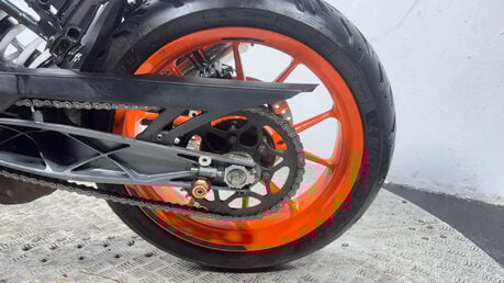KTM Duke 125 Naked Petrol Manual Euro 5 (15 ps) 20