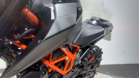 KTM Duke 125 Naked Petrol Manual Euro 5 (15 ps) 47