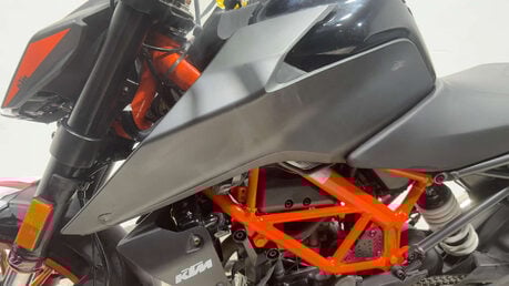 KTM Duke 125 Naked Petrol Manual Euro 5 (15 ps) 29