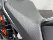 KTM Duke 125 Naked Petrol Manual Euro 5 (15 ps) 17