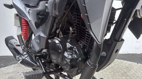 Honda CB 2022 13K PERFECT COMMUTER / LEARNER BIKE 125CC MOT WARRANTY 33