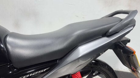 Honda CB 2022 13K PERFECT COMMUTER / LEARNER BIKE 125CC MOT WARRANTY 28