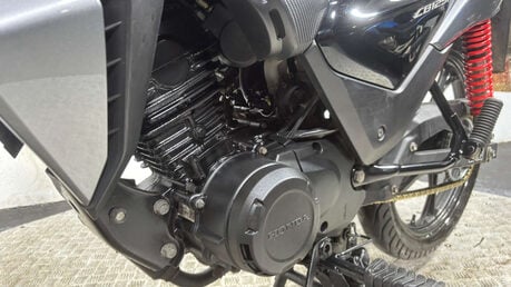 Honda CB 2022 13K PERFECT COMMUTER / LEARNER BIKE 125CC MOT WARRANTY 11