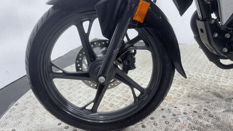 Honda CB 2022 13K PERFECT COMMUTER / LEARNER BIKE 125CC MOT WARRANTY 24