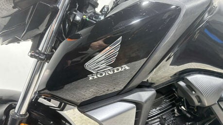 Honda CB 2022 13K PERFECT COMMUTER / LEARNER BIKE 125CC MOT WARRANTY 35