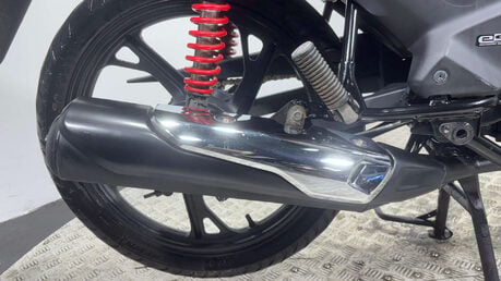 Honda CB 2022 13K PERFECT COMMUTER / LEARNER BIKE 125CC MOT WARRANTY 32